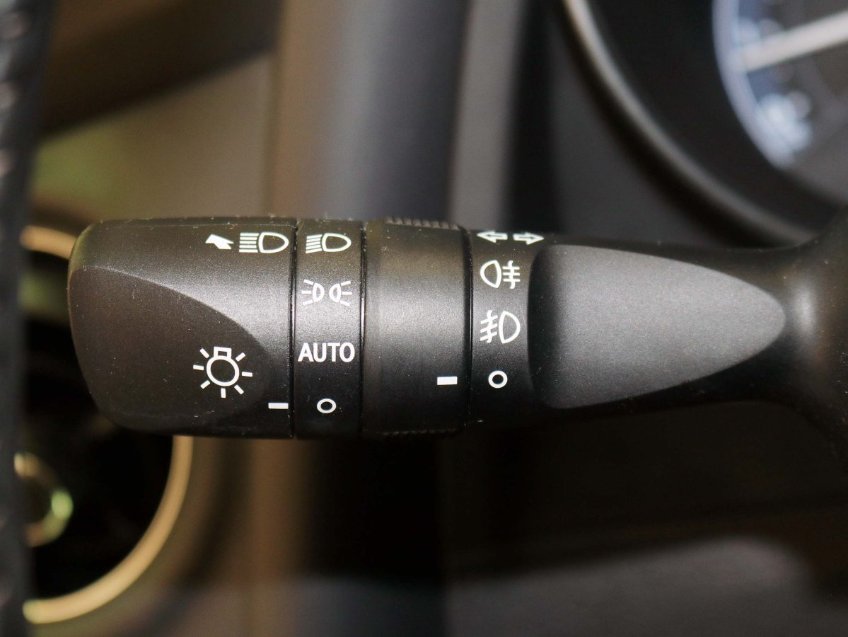 Foto Toyota Auris 34